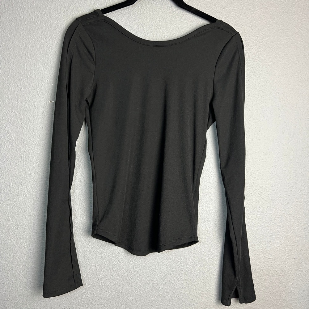 HYFVE Long Sleeve Top Low‎ Back Flared Cuffs Casual Black Base Layer Size S